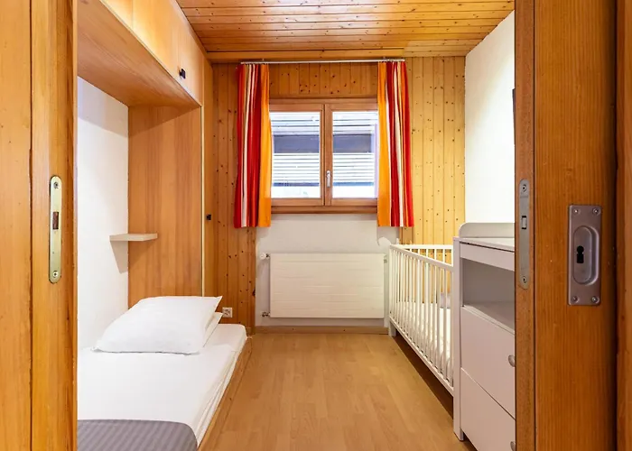 Melezes R-S Mountain & Ski Lift Apartements