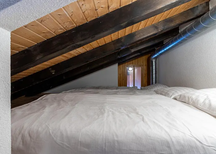 Melezes R-S Mountain & Ski Lift Apartements